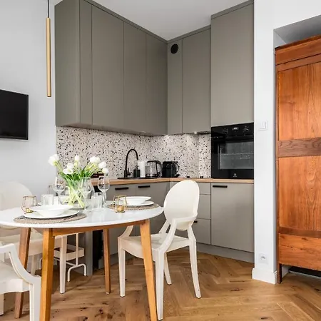 Apartment Lazienki Park - Centre By Sun & Snow