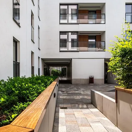 Lazienki Park, Sun & Snow Apartman